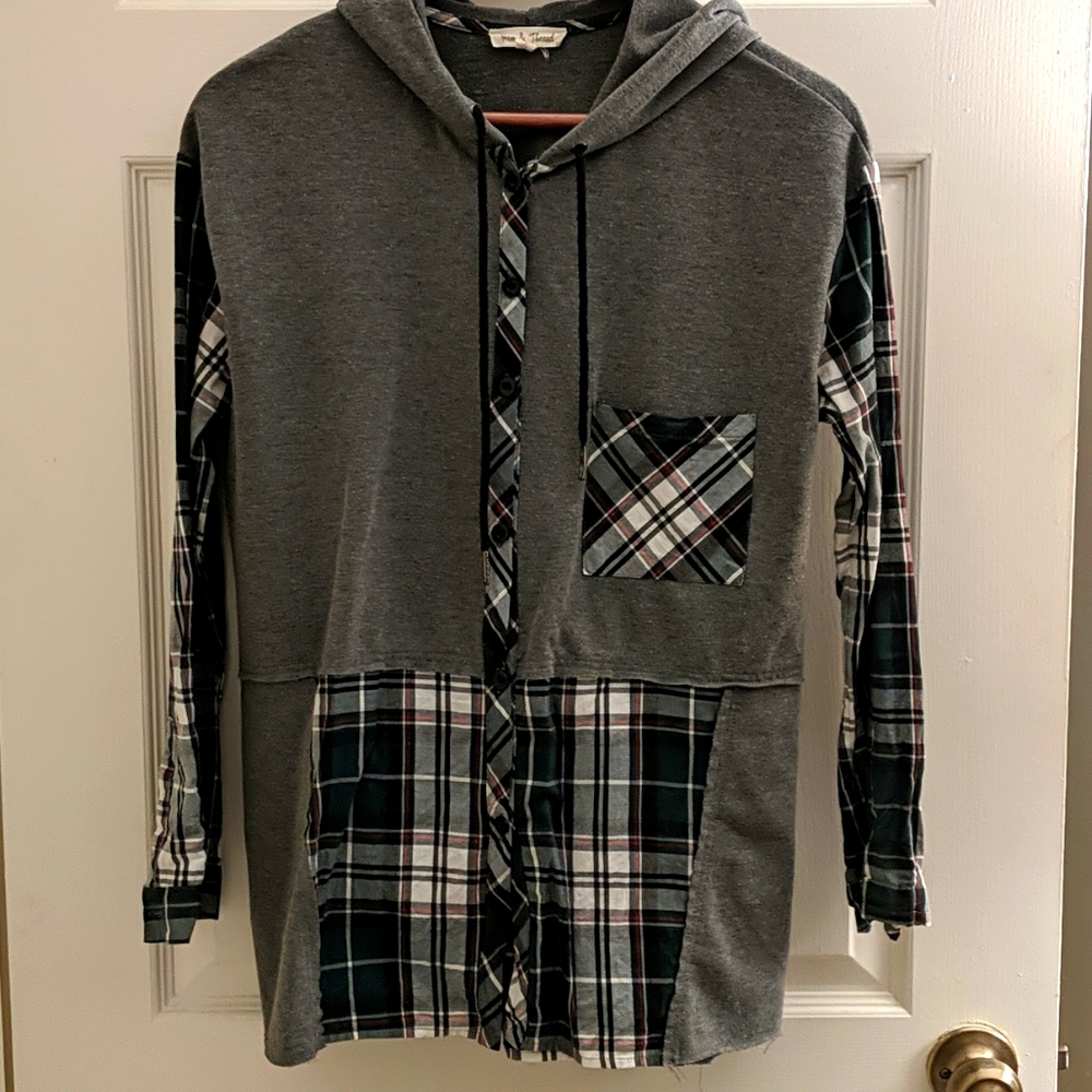 Hem & Thread Long-Sleeve Shirt